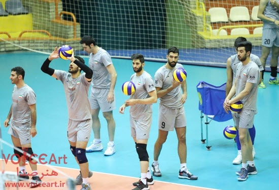 پخش‌ زنده مسابقه والیبال ایران و روسیه از رادیو ورزش