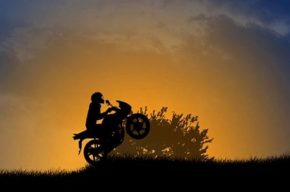 موتورسواری در شب به روایت رادیو صبا