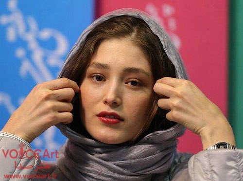 پاسخ هوشمندانه بازیگر افغان به شیطنت مجری طلوع+ فیلم پاسخ هوشمندانه بازیگر افغان به شیطنت مجری طلوع+ فیلم