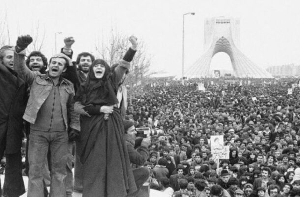 مستند «جعبه سیاه» بر اساس خاطرات اسدالله علم در رادیو تهران