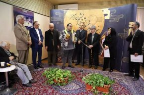 مجری نابینای رادیو تهران به عنوان «توان خواه» برتر شناخته شد