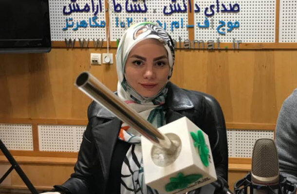 محیا اسناوندی برنامه «ایران جان» را اجرا می کند