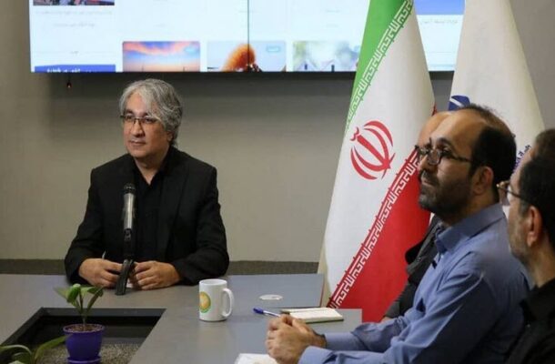 مجری «صمیمانه»: یک ماراتن ۲۰ دقیقه ای برای نقد و معرفی سکوها داریم مجری «صمیمانه»: یک ماراتن ۲۰ دقیقه ای برای نقد و معرفی سکوها داریم