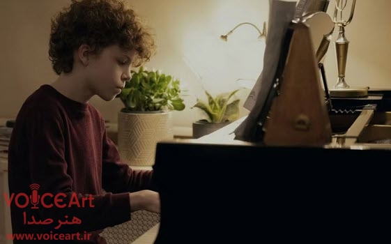 «ادوارد عزیز» با گویندگی ۲۵ نفر دوبله شد