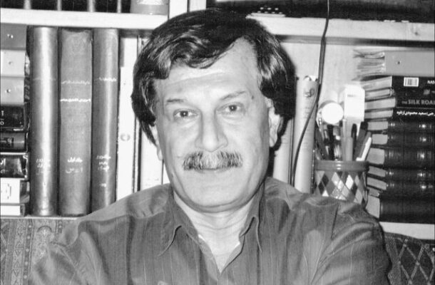 زندگینامه و خاطرات عمران صلاحی با صدای بهروز رضوی در «کتاب شب» رادیو زندگینامه و خاطرات عمران صلاحی با صدای بهروز رضوی در «کتاب شب» رادیو