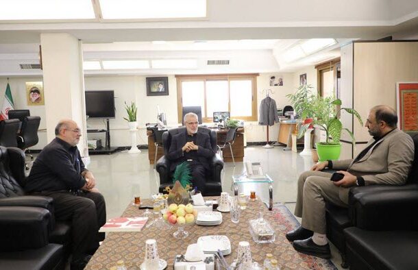 رادیو اربعین؛ پل ارتباطی دلهای زائران با حال و هوای کربلای معلی رادیو اربعین؛ پل ارتباطی دلهای زائران با حال و هوای کربلای معلی