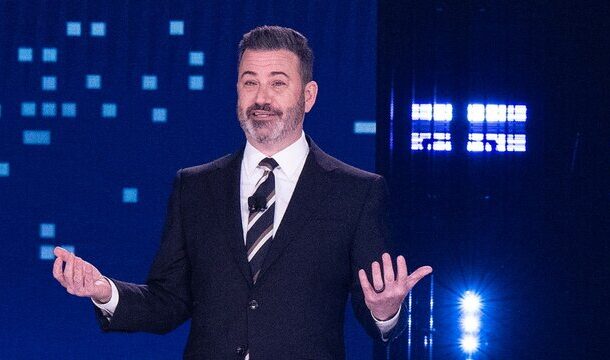 برنامه مجری معروف تعلیق شد