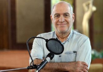 معرفی بازیهای بومی و محلی در رادیو معرفی بازیهای بومی و محلی در رادیو