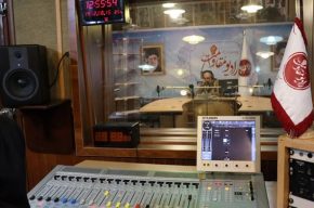 رادیو مقاومت اول دیماه فعالیت خود را آغاز میکند رادیو مقاومت اول دیماه فعالیت خود را آغاز میکند