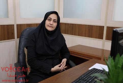 عشق و تعهد، پشت صحنه استودیوهای رادیو