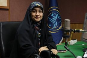 گوینده رادیو تهران از تجربه مادر شدن می گوید گوینده رادیو تهران از تجربه مادر شدن می گوید